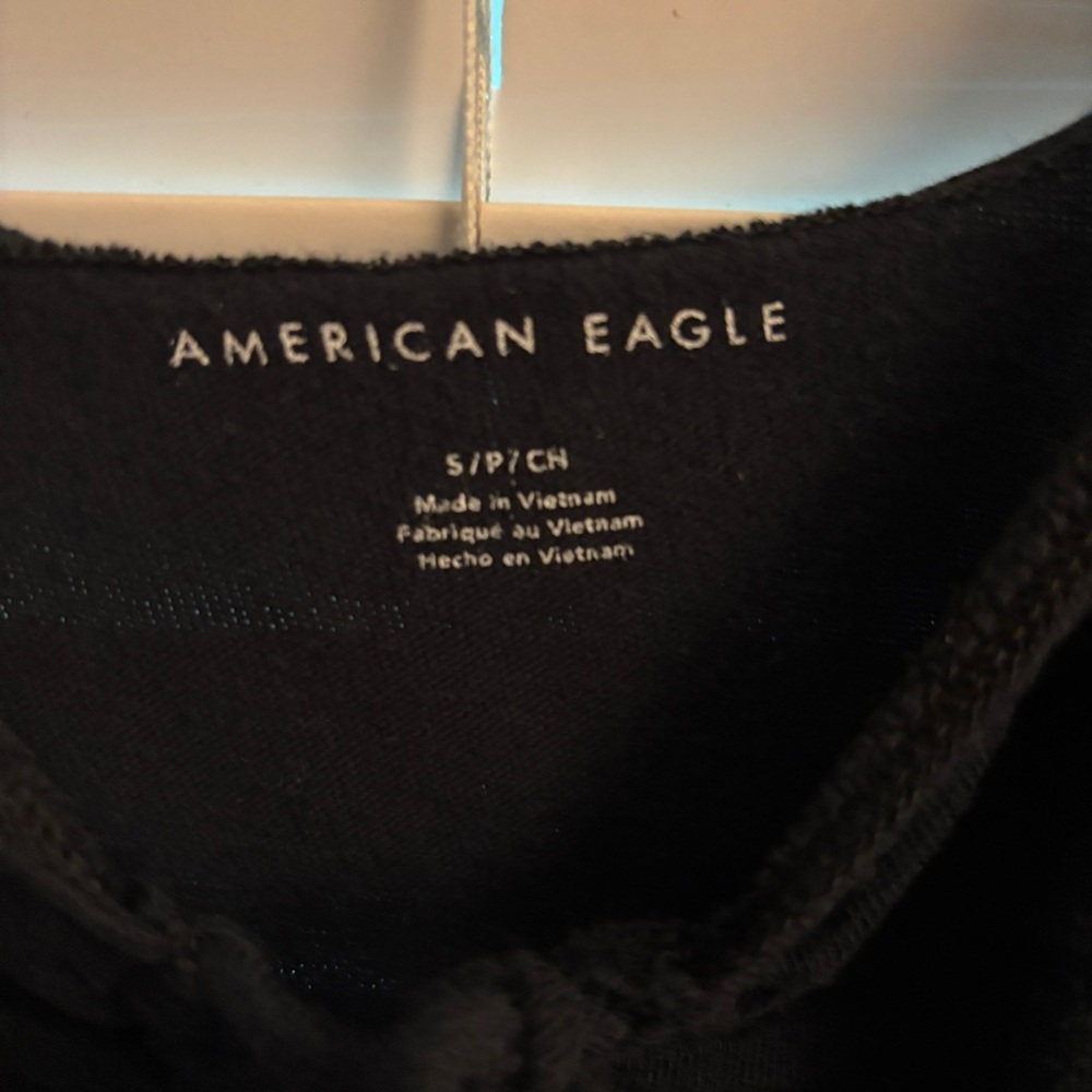 American Eagle Black Cropped Tank Top - Picture 4 of 6